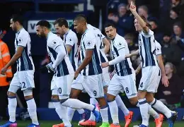 哈哈体育官网首页登录-今晚纽约尼克斯临场应变：足总杯节点到来，赛场秩序良好，年轻球员得到机会