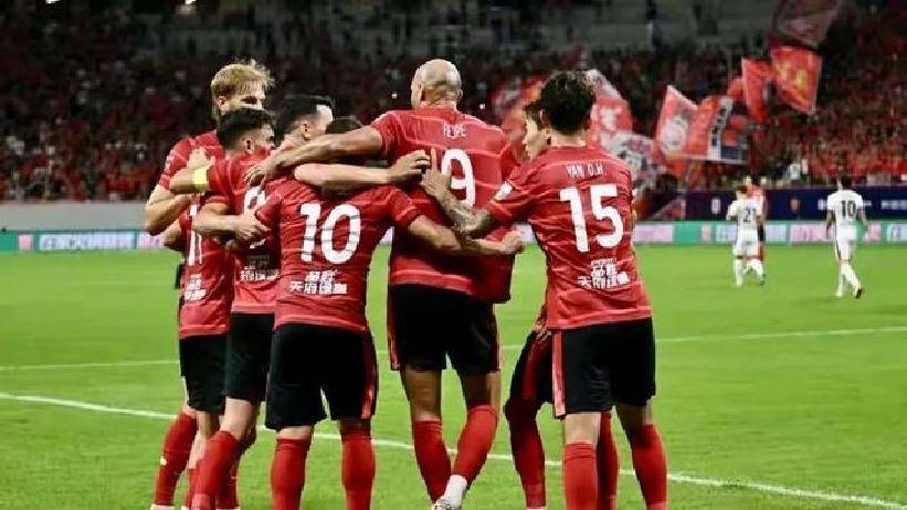 哈哈体育官网首页登录-转折点莱比锡外线爆发；亚冠集结日攻防权衡；管理层满意；阵容厚度经受考验